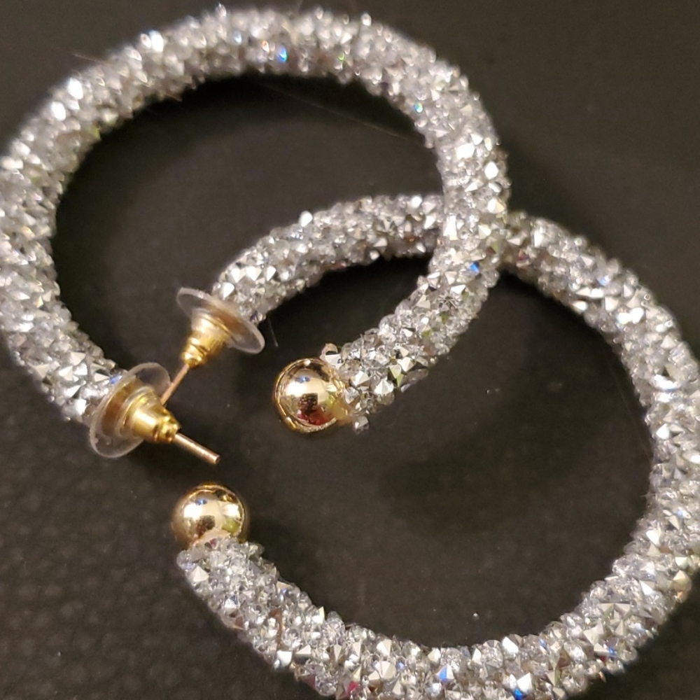 Earrings - Picture 3 of 5